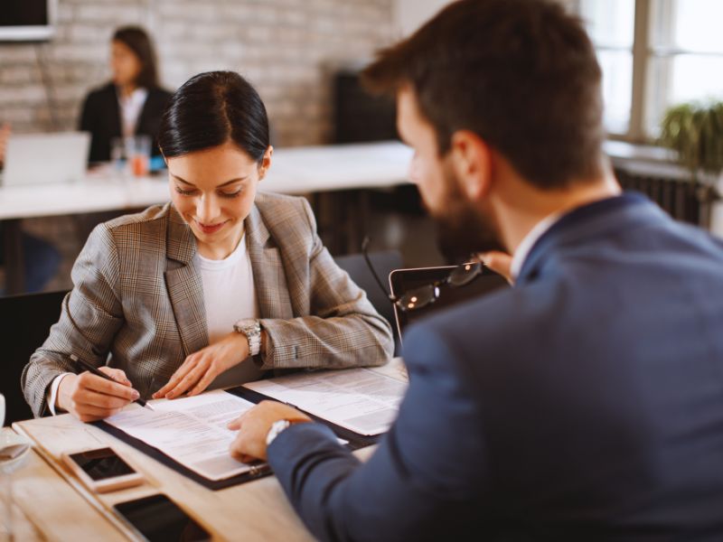 multa no contrato pj e implicações